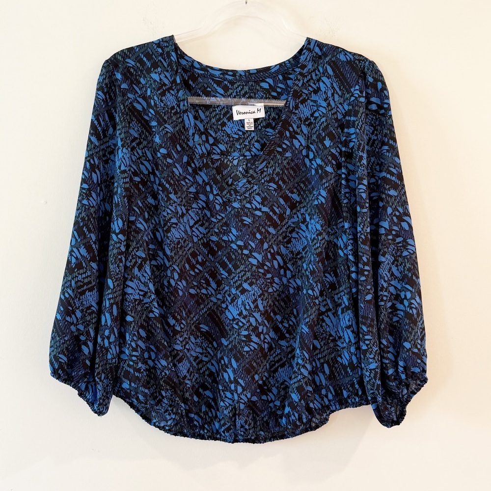 Veronica M 3/4 Sleeve V-Neck Blouse